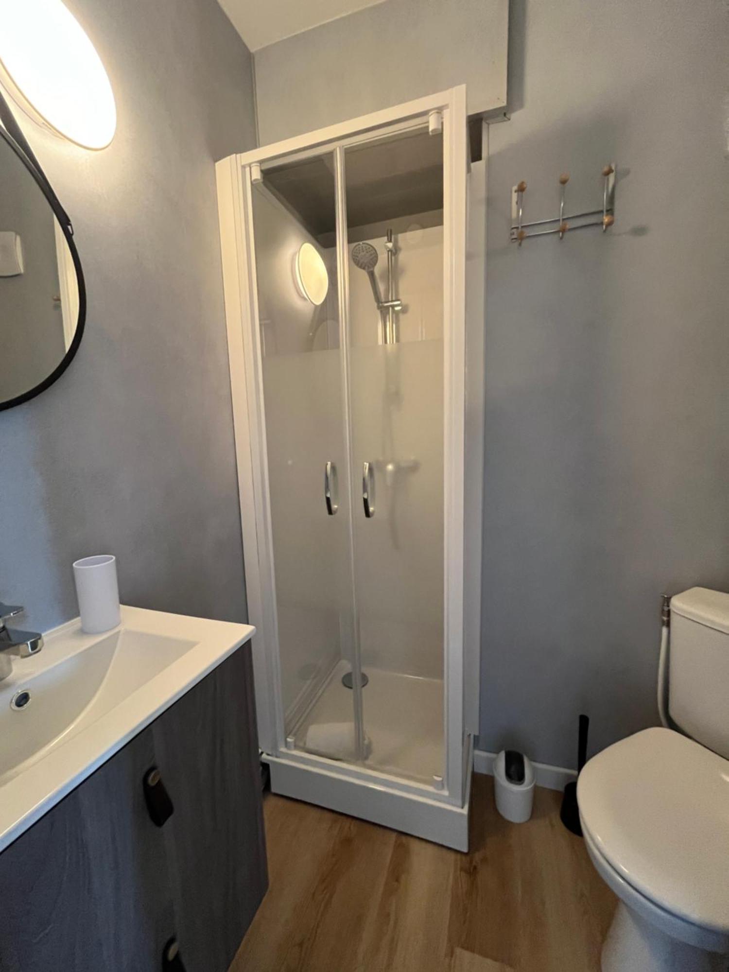 Allium, Appt Entierement Renove Avec Parking Courseulles-sur-Mer Dış mekan fotoğraf